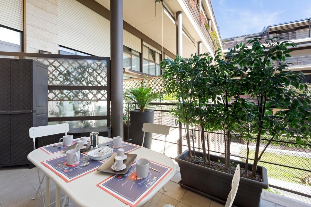 Elegant Loft With Balcony! Lägenhet Milano Exteriör bild